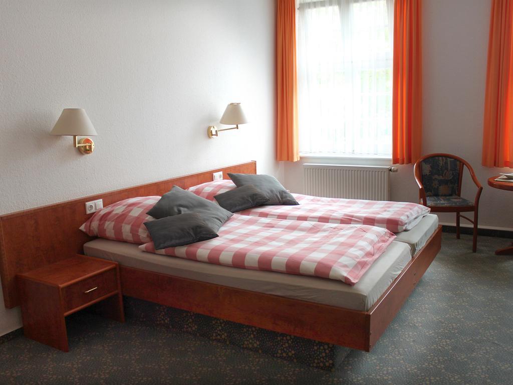 Parkhotel & Kurcafe Bad Sassendorf Ruang foto