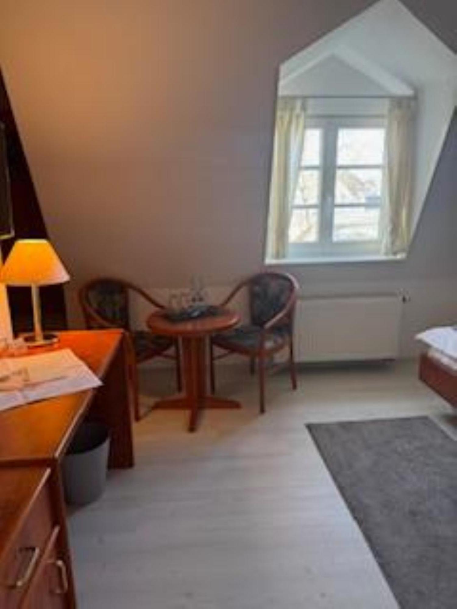 Parkhotel & Kurcafe Bad Sassendorf Bagian luar foto