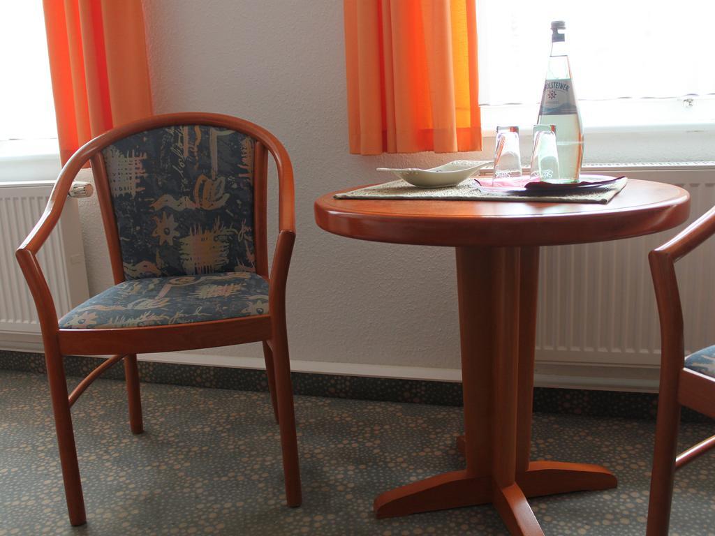Parkhotel & Kurcafe Bad Sassendorf Bagian luar foto